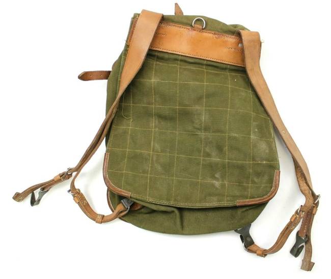 Military Olive Romanian Retro Rucksack - RSR Romanian army - in good condition