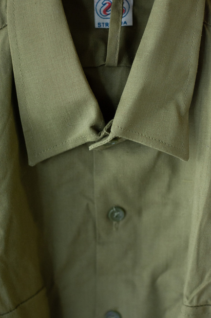 Officers shirt with plain collar - Romanian military surplus - Olive - Like new 