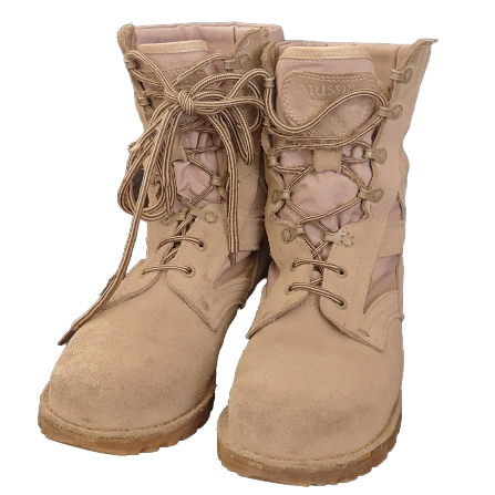 ROMANIAN MILITARY BOOTS - DESERT- LIKE NEW 