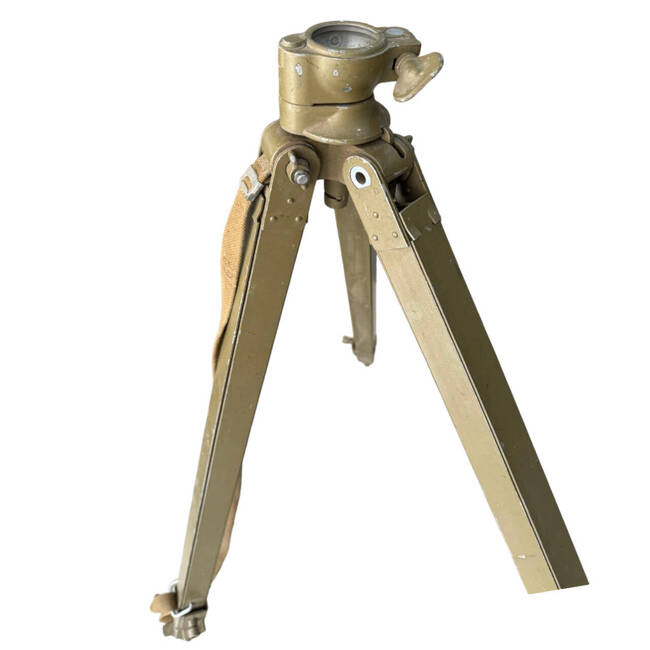 VINTAGE TRIPOD FOR CAMERA - METALLIC - ROMANIAN ARMY MILITARY SURPLUS - OLIVE - IN GOOD CONDITION