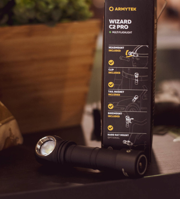 LANTERNĂ MULTIFUNCȚIONALĂ C2 PRO MAGNET USB - ARMYTEK VIKING