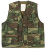 WOODLAND CAMO HUNTING- & FISHING VEST