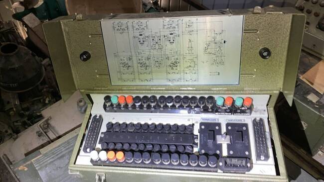 CENTRALA TELEFONICA DE CAMPANIE F 1612 - SURPLUS MILITAR ARMATA ROMANA - CA NOUA, IN STARE PERFECTA DE FUNCTIONARE