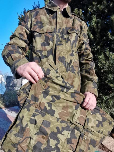 COSTUM RAR - CAMUFLAJ MOZAIC M90 - SURPLUS ARMATA ROMANA ANII `90 - CA NOU