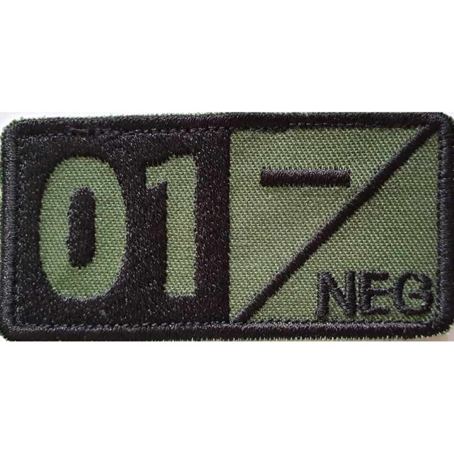 Ecuson grupa sangvină 01- negativ brodat pe khaki cu fir negru, cu aplicare tip Velcro (cu scai) - 7,5x3,5 cm