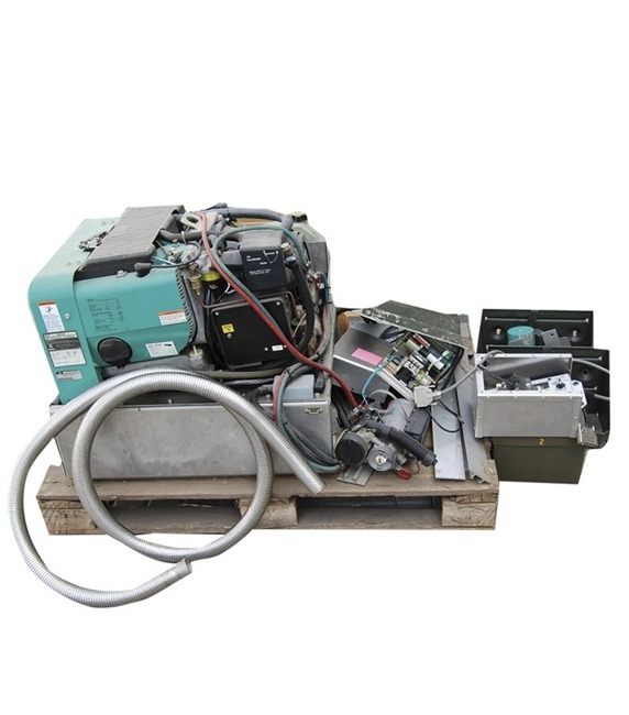 GENERATOR SUEDEZ 4500 WATT - Surplus Militar