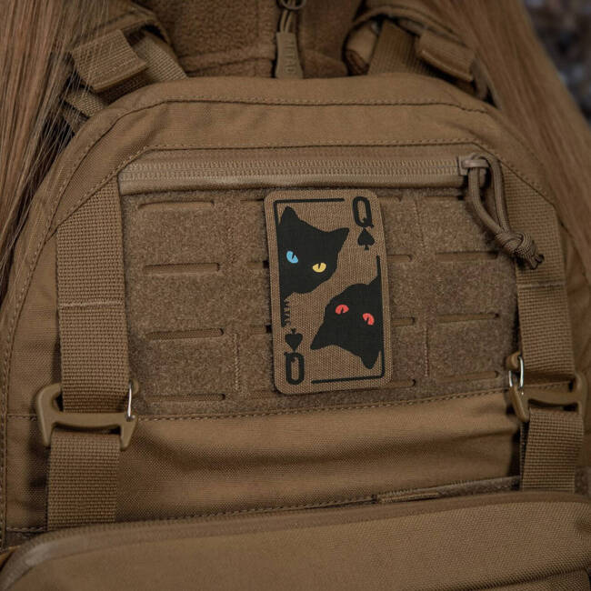 PATCH CARTE REGINA DE PICA - LASER CUT - CORDURA - COYOTE/NEGRU - M-TAC