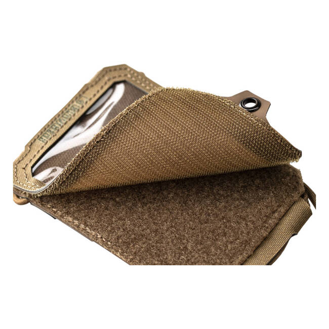 SUPORT, MANSON MULTIFUNCTIONAL PENTRU CARDUL DE IDENTITATE - COYOTE - CLAWGEAR